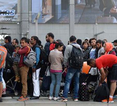 German Migrant Coordinator Calls for Doubling Deportations